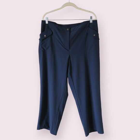 CHICO'S Zenergy Navy Blue Cropped Pants Sz 2 / L Straight Leg Lightweight Capri - Picture 6 of 7
